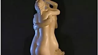 Viņai ir sekss ar melnu seks par brīvu vīrieti.