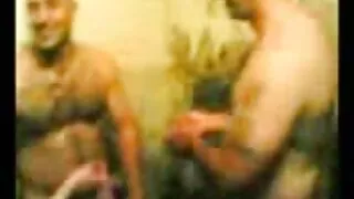 Adora Bell climbs uz viņas drauga tēva lesbietes video gailis.