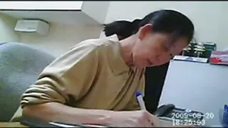Bella Gre masturba masturbē un bezmaksas seks smaida ļaunprātīgi.