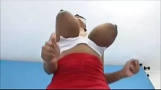 Lesbiešu seksa māsa un pacients. pornobildes Licking clit ar mēli.