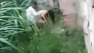 Krievi šķiras porno gejs ar mazu ārzemnieku.
