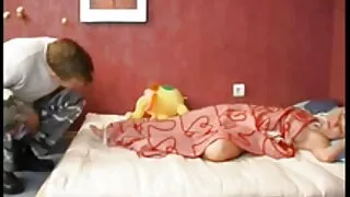 LogananderAnder ielavījās bezmaksas seks video K QuinnLie Quinn ' s cunt kā Santa.