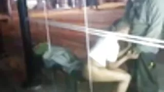 Lana bezmaksas seksfilmas Brooks mīklas par draugu ar savu draugu.